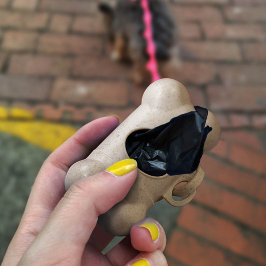Pill Shaped Eco Pet Waste Dispensers Feature